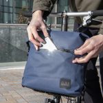 BROMPTON BOLSA BOROUGH WATERPROOF BAG SMALL NAVY Bicicletas La Estación