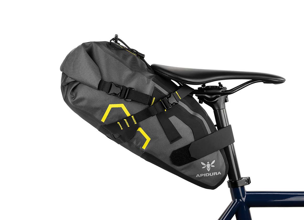 bolsa-sillin-bikepacking-242avf-1.jpg Bolsa de Sillin Apidura Expedition ¡VivaBicicletas! - Imagen 1
