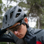 Cascos MTB: Todo lo que le debes pedir a tu casco de montaña Eltin