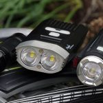 Linterna recargable para bicicleta Fenix BC21R: Reseña del Experto