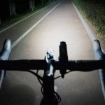 Las cinco luces delanteras para bicicletas más vendidas de Amazon, todas por debajo de los 50