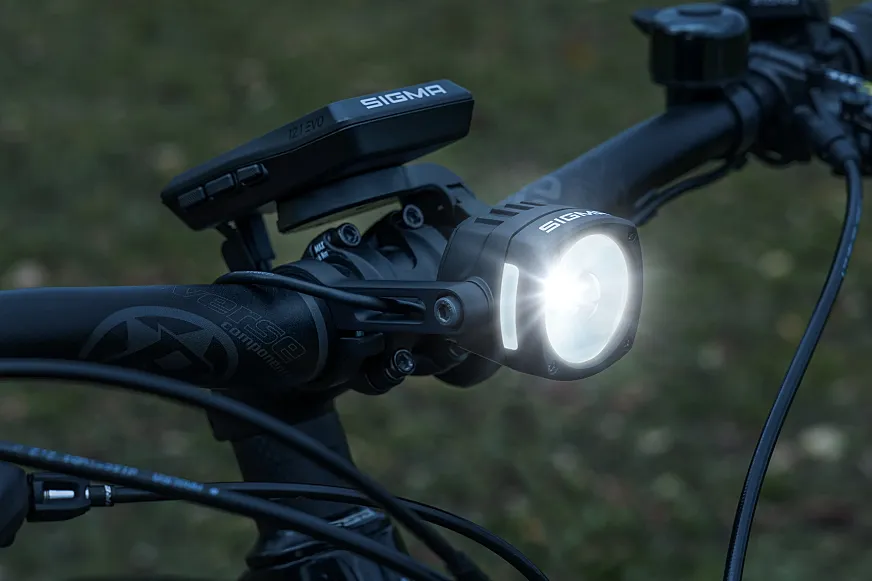 luces-para-bici-135zoh.webp SIGMA presenta su nueva gama de luces para bicicletas eléctricas - Imagen 1