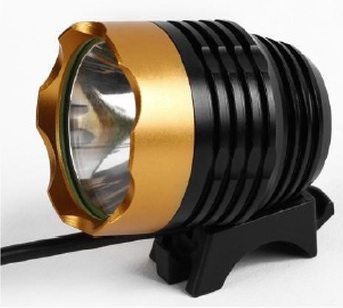 luz-bici-935jou.png Luz frontal batería integrada PRO 1800lx para tu bicicleta - Imagen 1