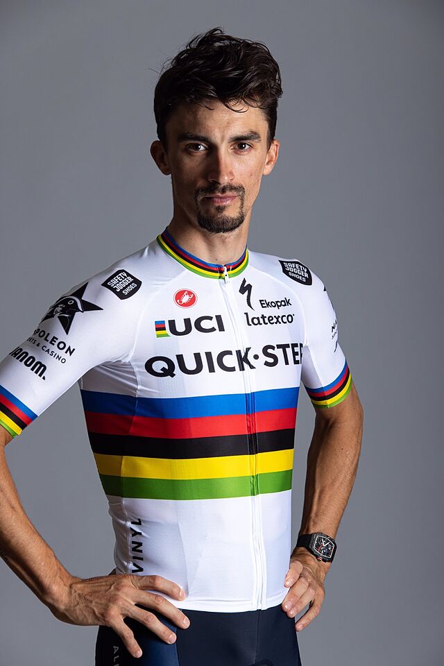 maillot-campeon-del-mundo-782htk-1.jpg Ciclismo El campeón del mundo ya tiene su arcos iris para... | MARCA.com - Imagen 1