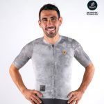 Maillot manga corta SYMBIOSIS EDEN DARK GREY (HOMBRE)