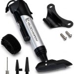VeloChampion Mini Bomba de Bicicleta 120 PSI con Manómetro, Bomba | Compatible con Válvulas Presta, Schrader y Dunlop. Incluye Soporte para Cuadro, Aguja para Balones y Diseño Portátil : Amazon.es: Deportes y