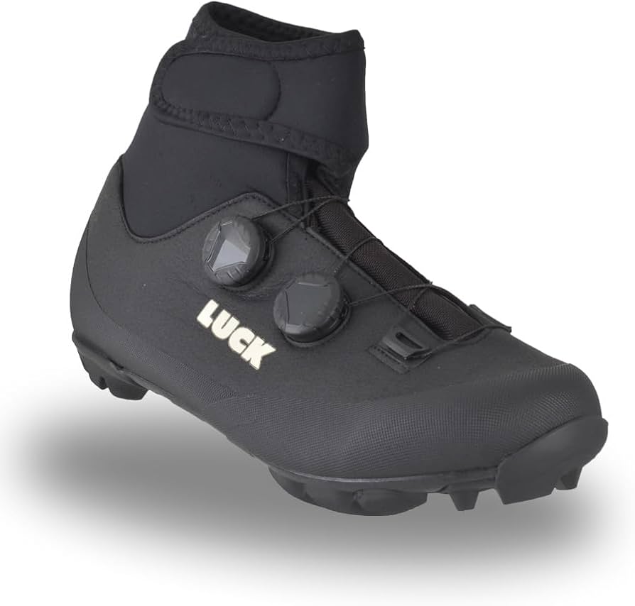 zapatillas-ciclismo-carretera-invierno-172xay-1.jpg LUCK Zapatillas de Ciclismo para Invierno Winter MTB, con Suela de Carbono SHD, y Sistema rotativo de precisión (44 EU) : Amazon.es: Moda - Imagen 1