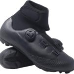 LUCK Zapatillas de Ciclismo para Invierno Winter MTB, con Suela de Carbono SHD, y Sistema rotativo de precisión acompañada de 2 velcros. (38 EU) : Amazon.es: Moda