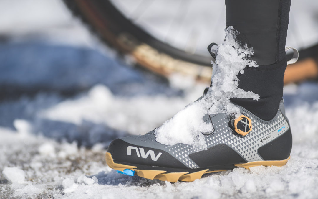 zapatillas-ciclismo-carretera-invierno-571bhe-1.jpg Zapatillas de ciclismo de invierno 2021 22 de la marca Northwave - Imagen 1