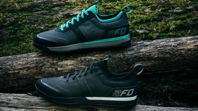 zapatillas-con-calas-449bfv-1.jpg NUEVAS ZAPATILLAS SPECIALIZED 2FO FLAT 2017 2018 PARA ENDURO - Imagen 1
