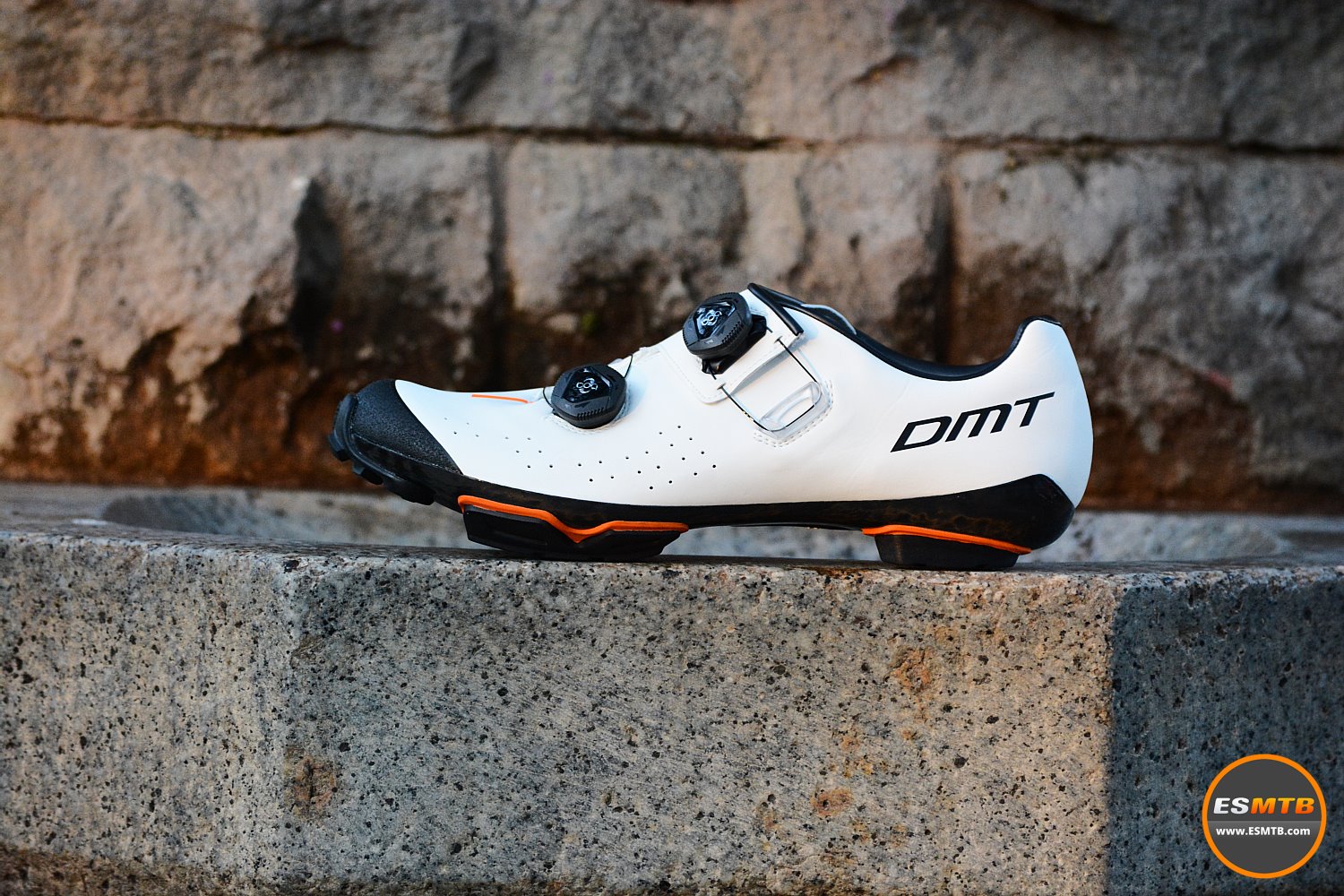 zapatillas-dmt-mtb-645ipe-1.jpg Test zapatillas DMT DM1, la F1 del calzado de mountain bike - Imagen 1